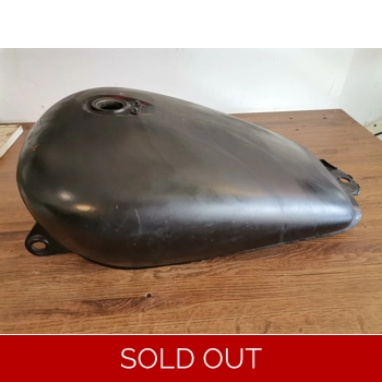 1985-86 Honda VF700C VF750C Magna Fuel Tank 17520-MK3-000